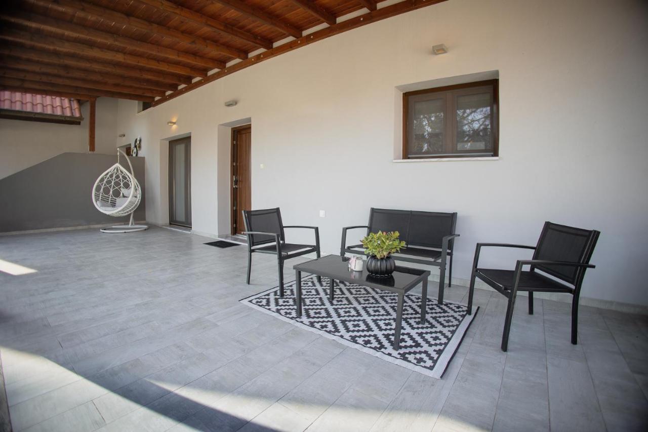 Countryside Luxury Studios Káto Lekhónia Exterior foto